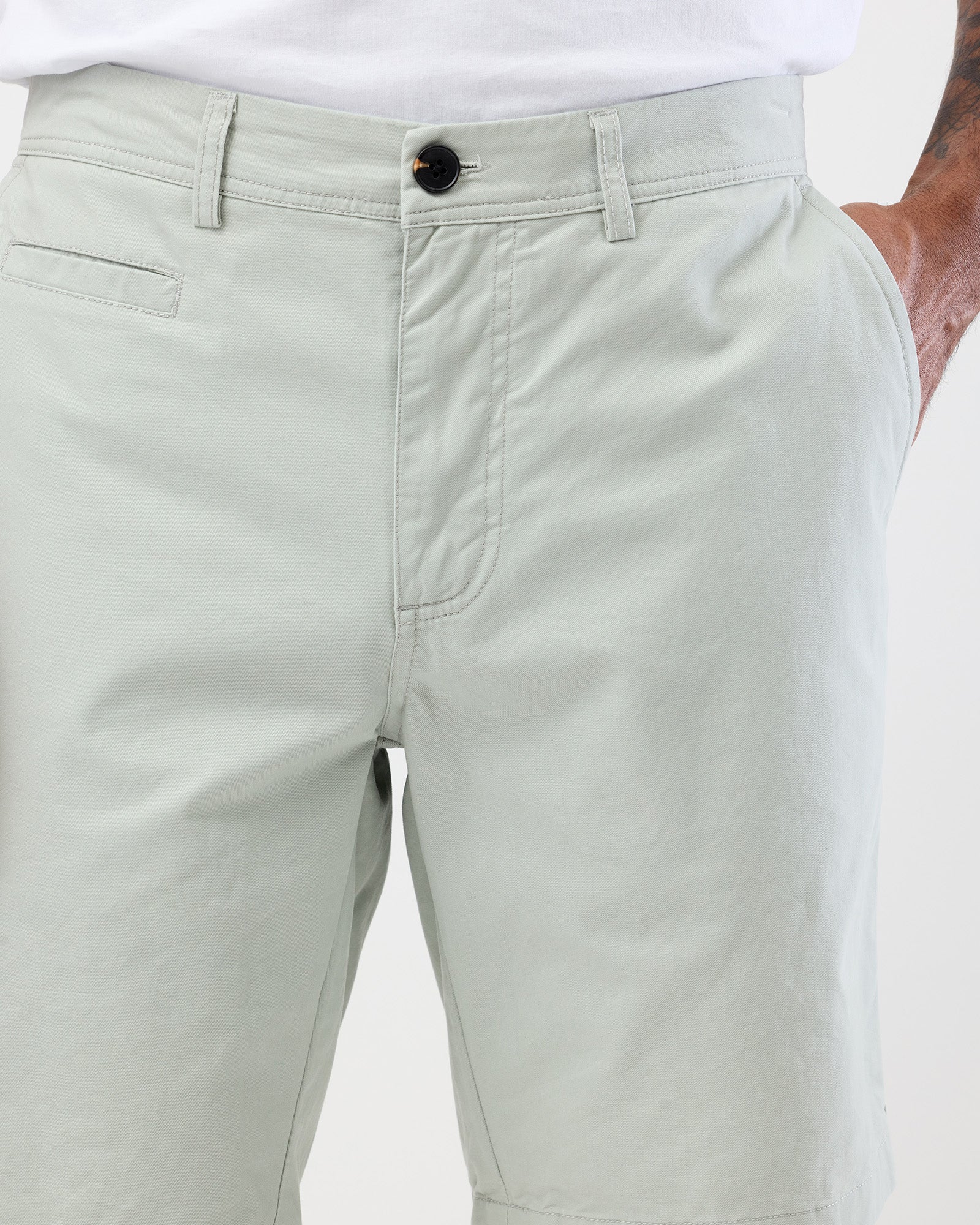 Wayver Men's Fatigue Green Bermuda Shorts - Premium Cotton Detail View